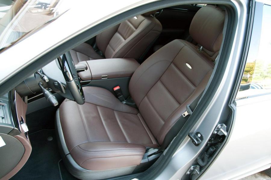  Mercedes-Benz S63 AMG 2012 года  (фото 25 из 50)